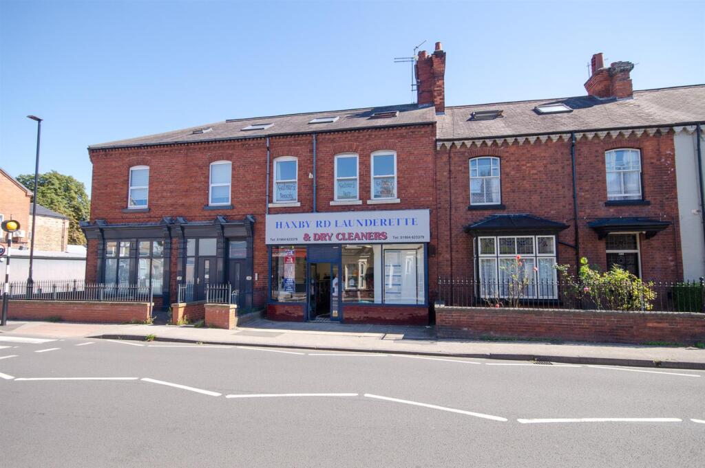 Main image of property: Studio Flat Haxby Road, York, YO31 8JP