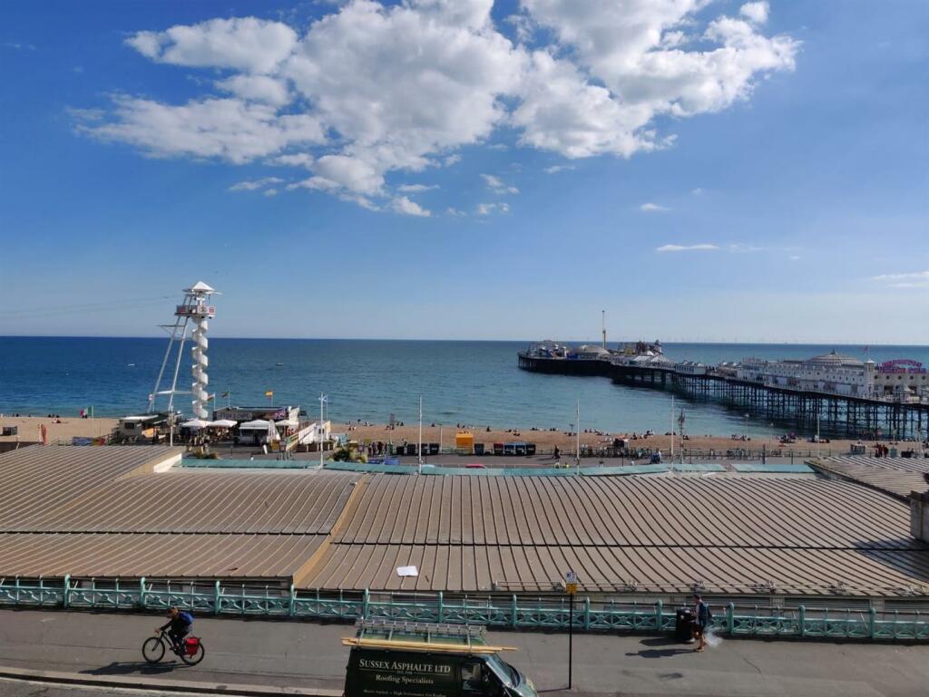 2 bedroom flat for rent in Marine Parade, Brighton, BN2