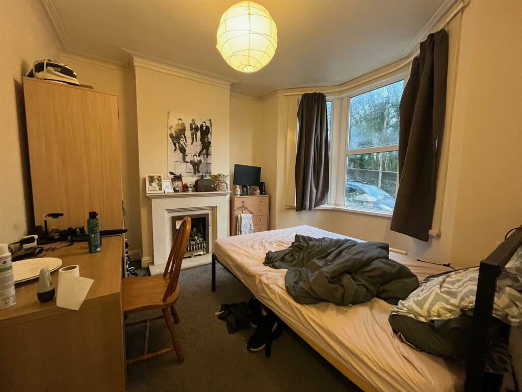 Additional property image - Bear Road, Brighton