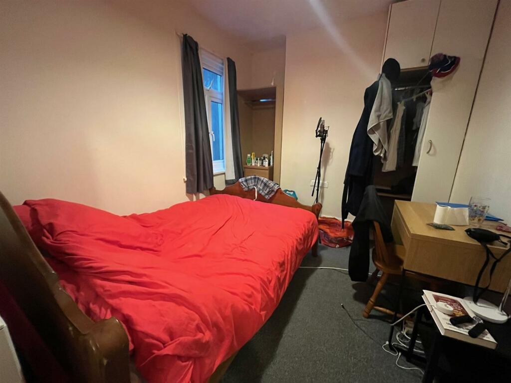Additional property image - Bear Road, Brighton
