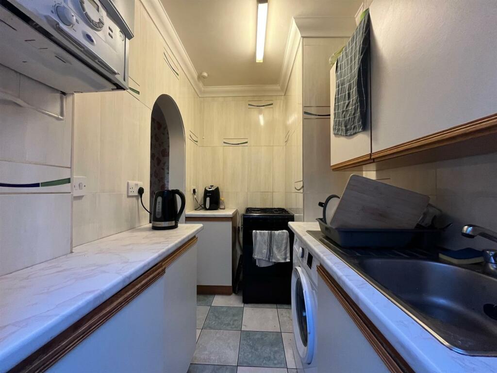Additional property image - Bear Road, Brighton