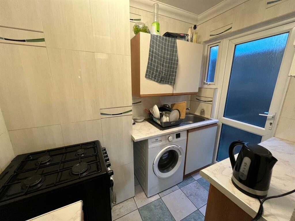 Additional property image - Bear Road, Brighton