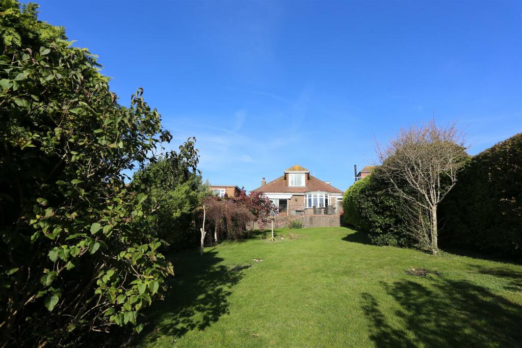 Additional property image - Crescent Drive South, Brighton