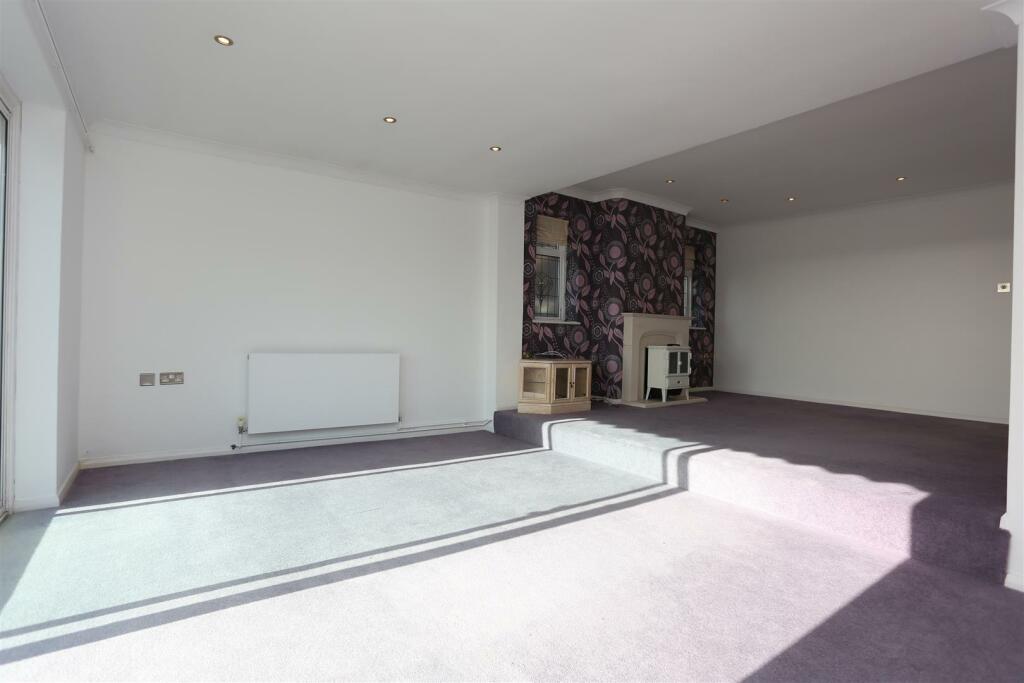 Additional property image - Crescent Drive South, Brighton