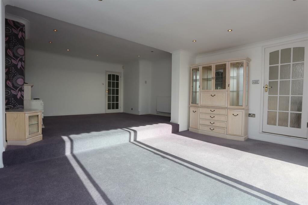 Additional property image - Crescent Drive South, Brighton