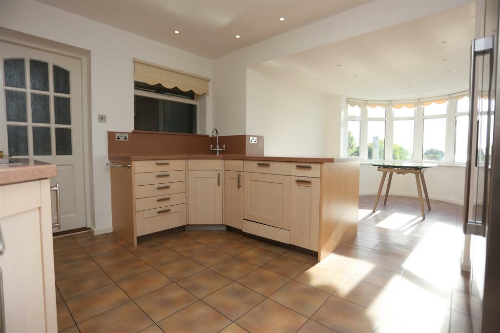 Additional property image - Crescent Drive South, Brighton