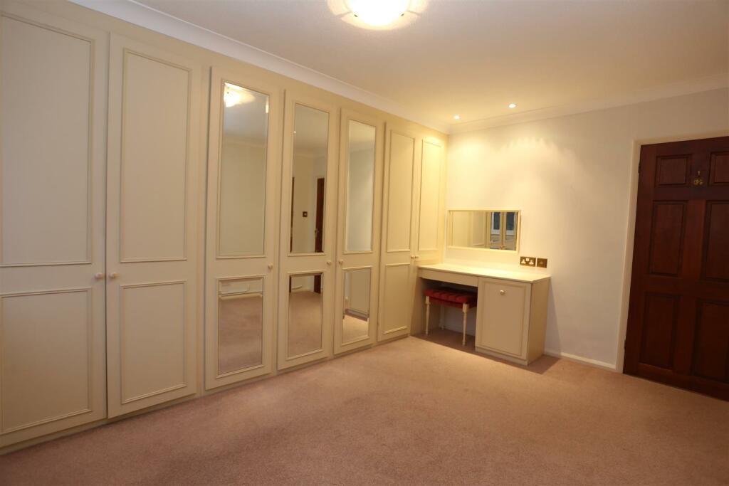 Additional property image - Crescent Drive South, Brighton