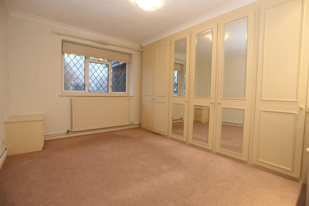Additional property image - Crescent Drive South, Brighton