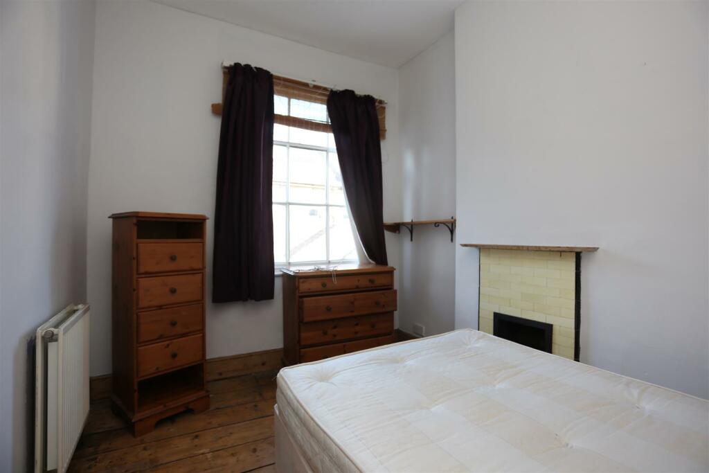 Additional property image - Viaduct Road, Brighton
