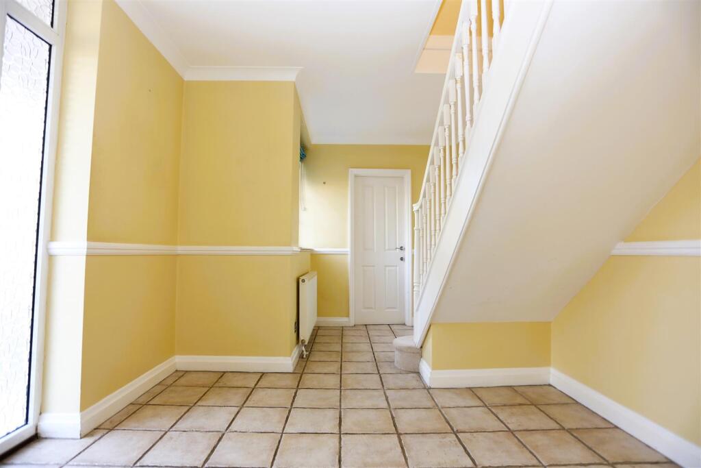Additional property image - Ash Close, Hove