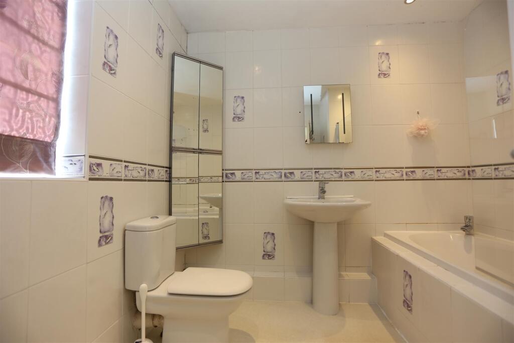 Additional property image - Ash Close, Hove