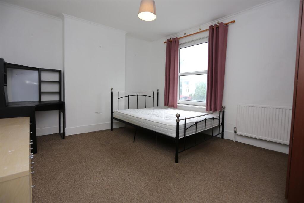 Additional property image - Old Shoreham Road, Brighton