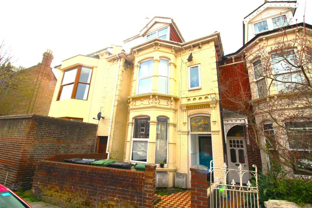 4 bedroom private hall for rent in Lawrence Road, Southsea, PO5 1NU, PO5