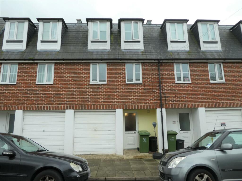 3 bedroom town house for sale in Gruneisen Road Stamshaw Portsmouth Hants, PO2
