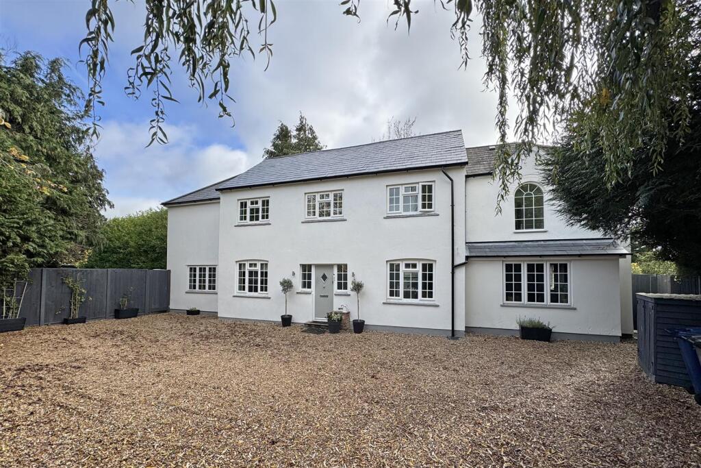 Main image of property: Farncombe, Godalming