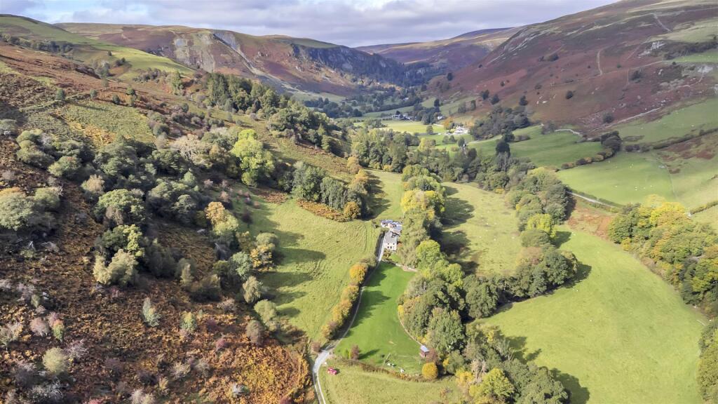 Main image of property: Llanrhaeadr Ym Mochnant, Oswestry