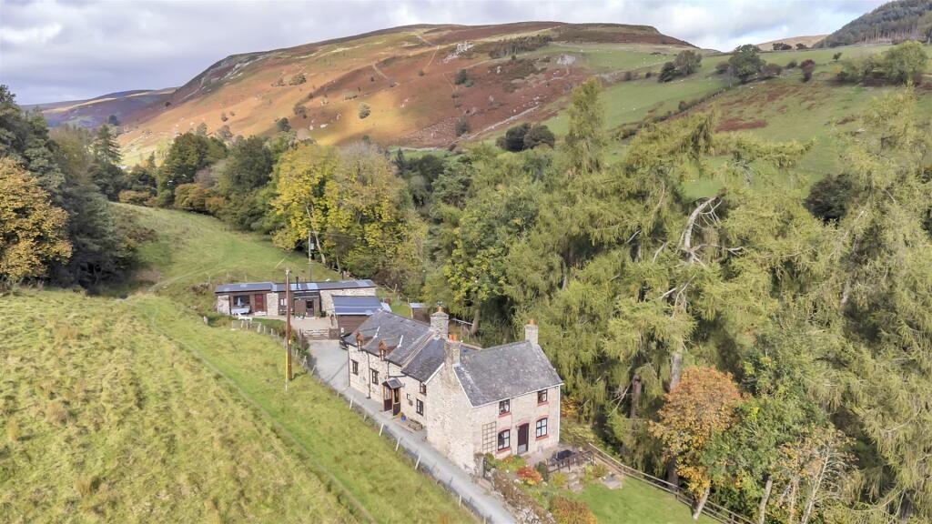 Main image of property: Llanrhaeadr Ym Mochnant, Oswestry