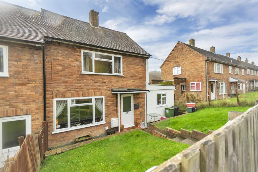 Main image of property: Bron Y Gaer, Llanfyllin