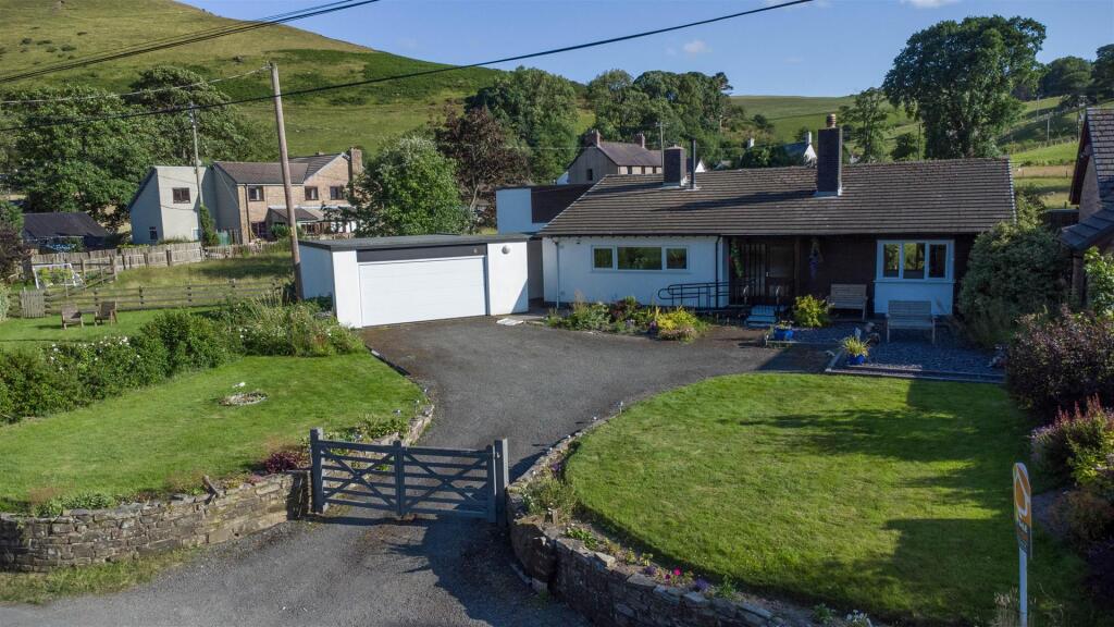 Main image of property: Llanarmon Dyffryn Ceiriog, Llangollen
