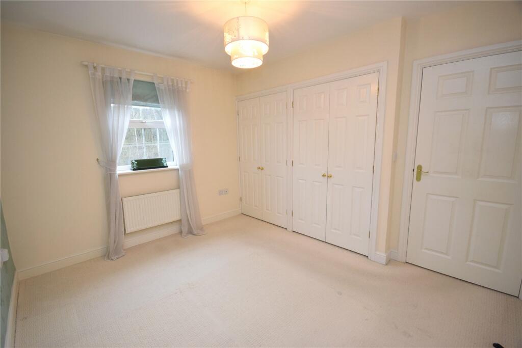 2 bedroom apartment for sale in Meadow Side Road, East Ardsley