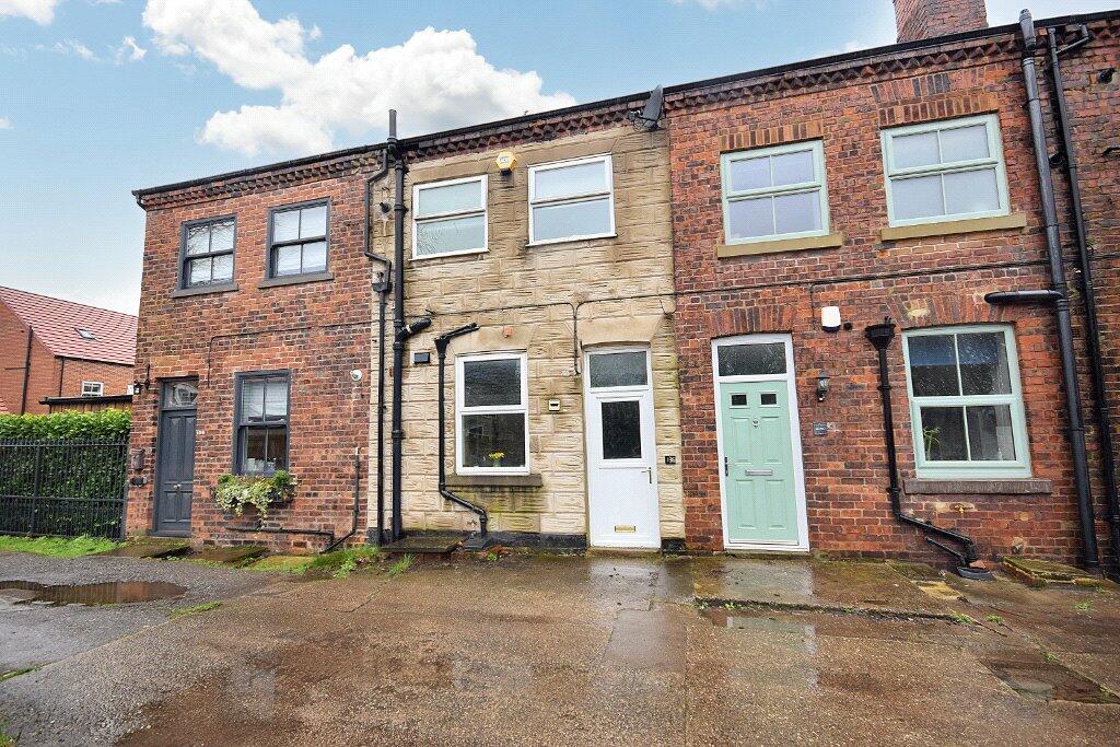 2 bedroom terraced house for sale in Ferry Lane, Stanley, Wakefield, WF3