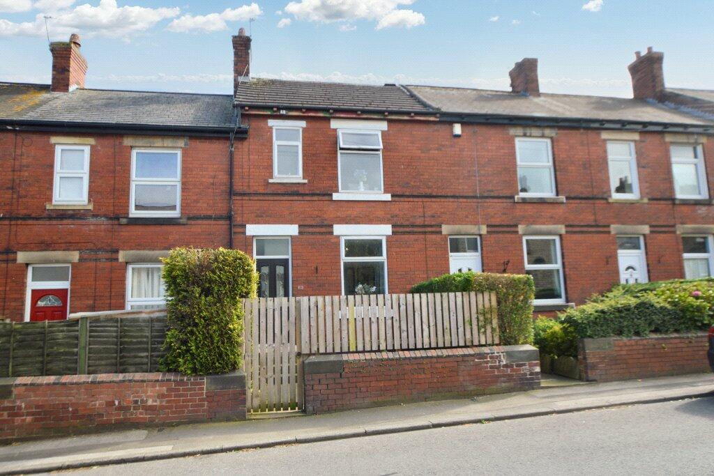 2 bedroom terraced house for sale in Manor Road, Ossett, West Yorkshire