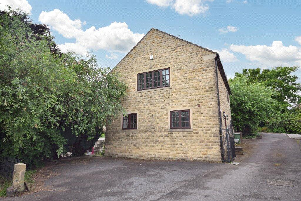 2 bedroom detached house for sale in Dobson House, Aberford Road