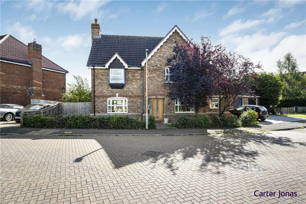 4 bedroom detached house for sale in Broad Field Road, Yarnton