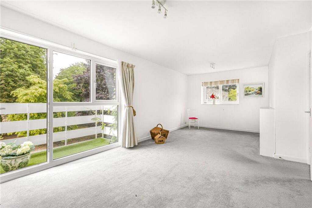 Main image of property: Cunliffe Close, Oxford, Oxfordshire, OX2