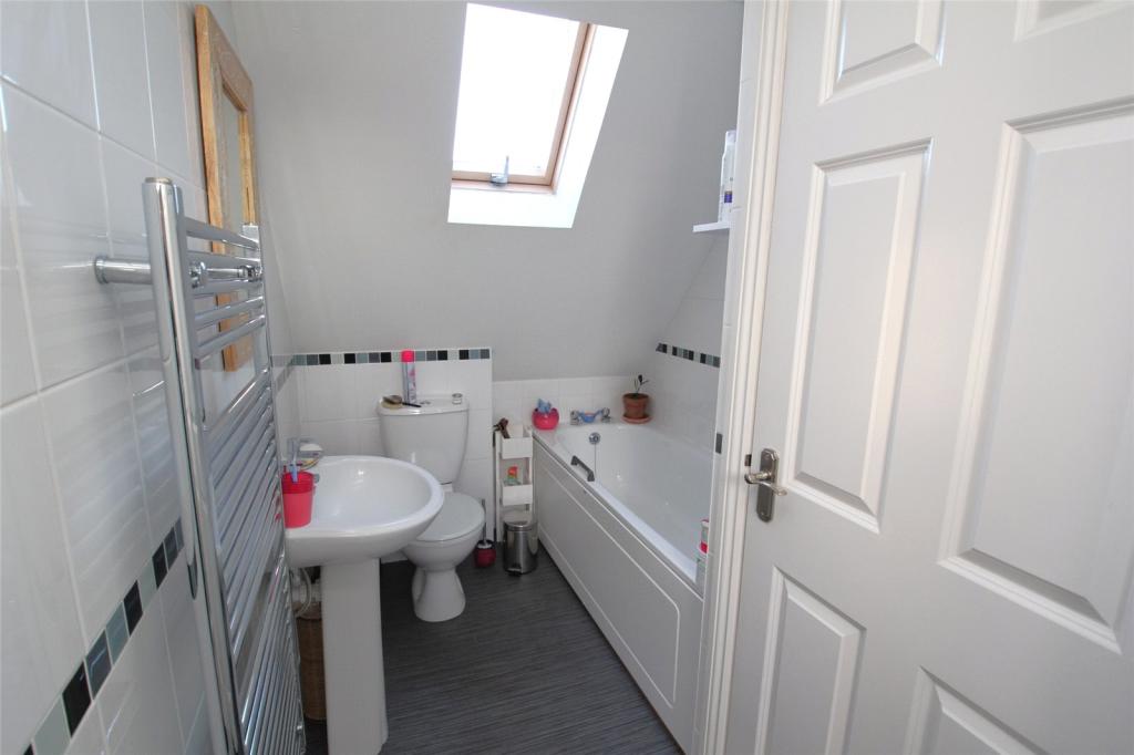2 bedroom detached house for sale in Lower Quay Road, Fareham, Hampshire, PO16
