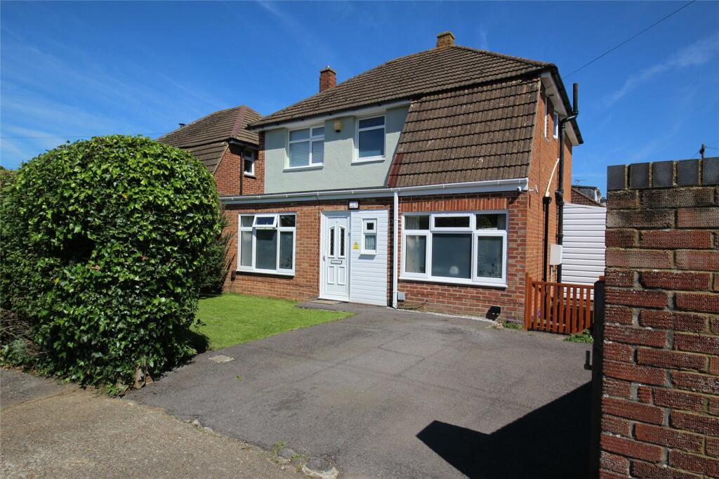 3 bedroom detached house for sale in Highlands Road, Fareham, Hampshire