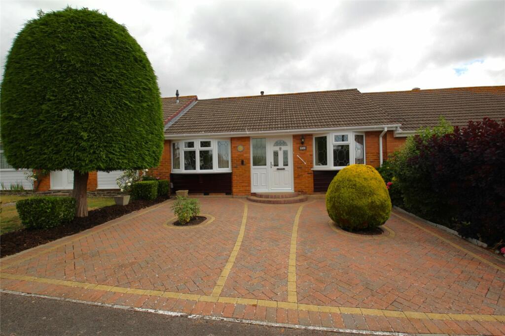 2 bedroom bungalow for sale in Cleveland Drive, Fareham, PO14