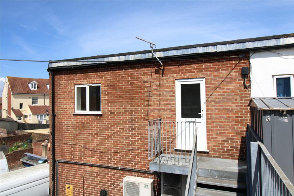 Main image of property: Fernback Apartments 154A, Kingston Road, Portsmouth, Hampshire, PO2
