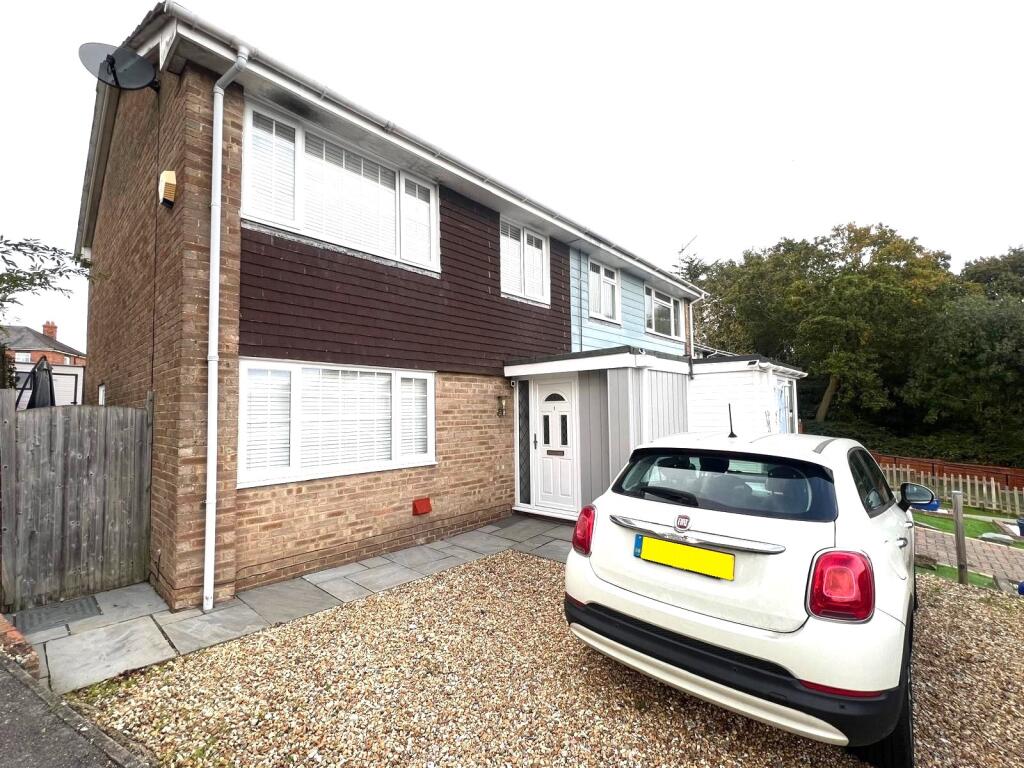Main image of property: Heather Gardens, Fareham, Hampshire, PO15