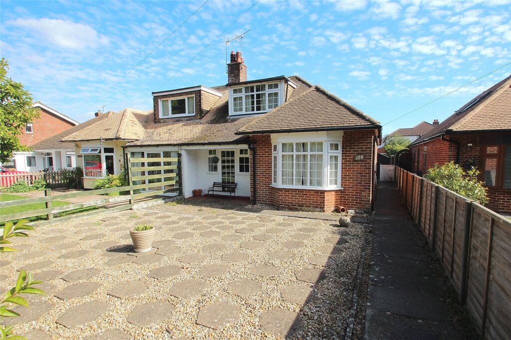 Main image of property: Locks Road, Locks Heath, Southampton, Hampshire, SO31