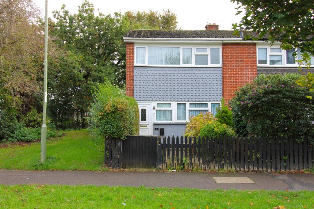 Main image of property: Crossfell Walk, Fareham, Hampshire, PO14