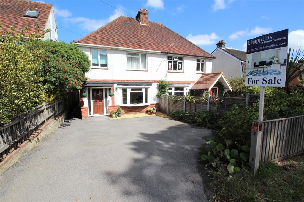 3 bedroom semidetached house for sale in Kiln Road, Fareham, Hampshire