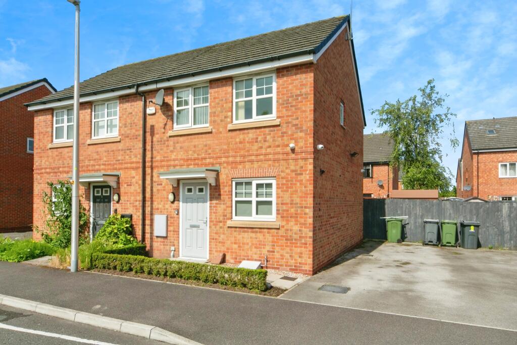 2 bedroom semidetached house for sale in Carrington Avenue, Birkenhead