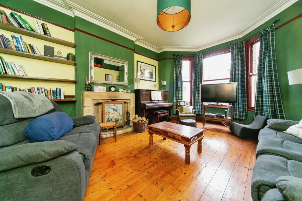 Additional property image - Marlborough Grove, PRENTON, CH43