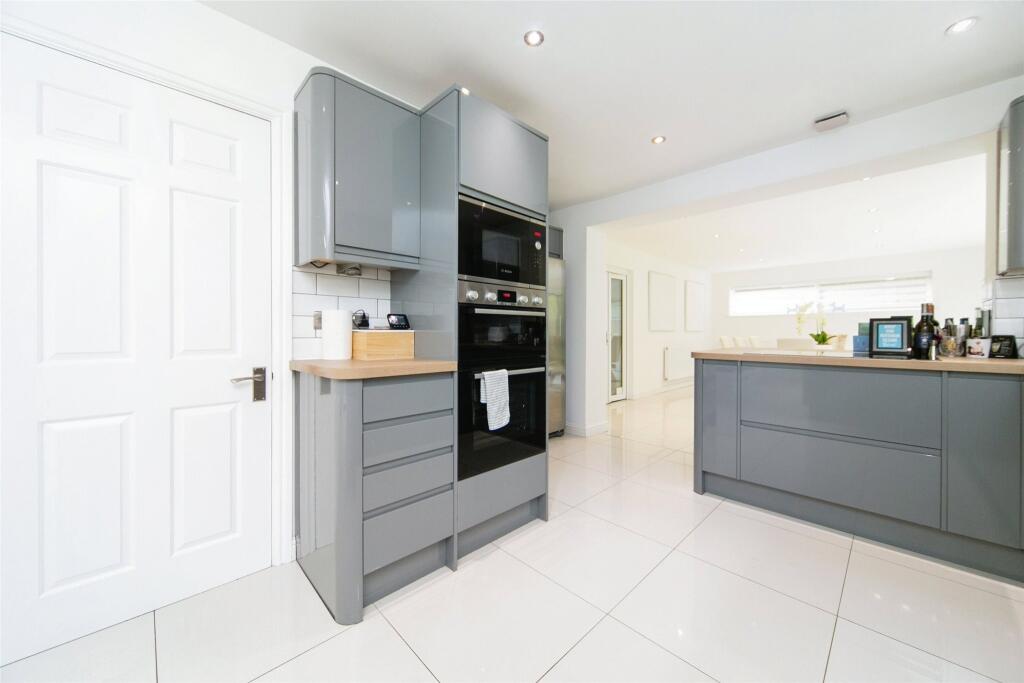 Additional property image - Woodbank Park, Oxton, Merseyside, CH43