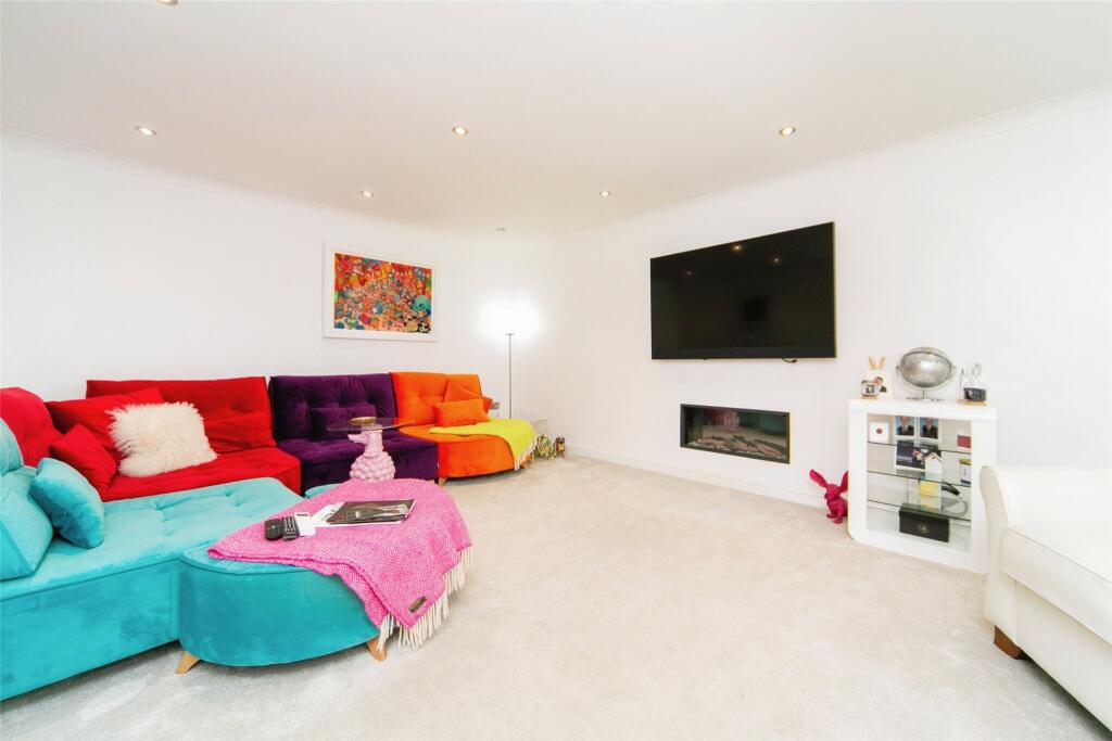 Additional property image - Woodbank Park, Oxton, Merseyside, CH43