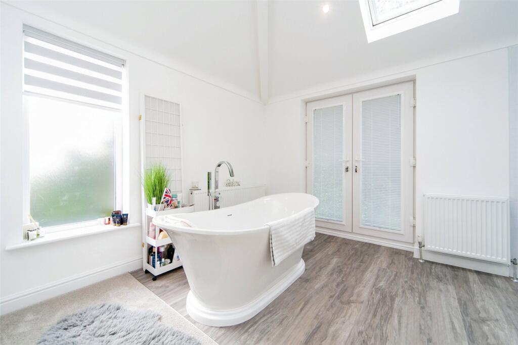 Additional property image - Woodbank Park, Oxton, Merseyside, CH43