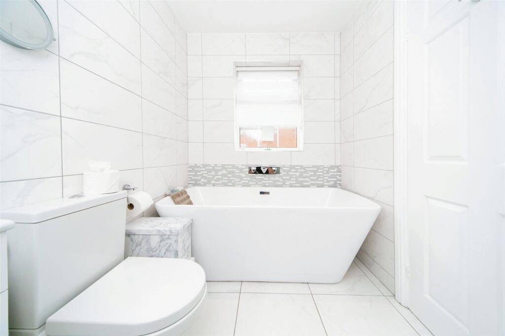 Additional property image - Woodbank Park, Oxton, Merseyside, CH43