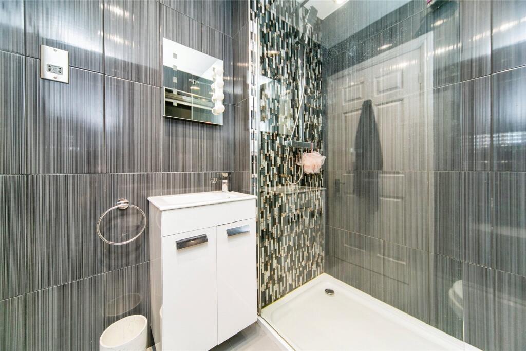 Additional property image - Woodbank Park, Oxton, Merseyside, CH43