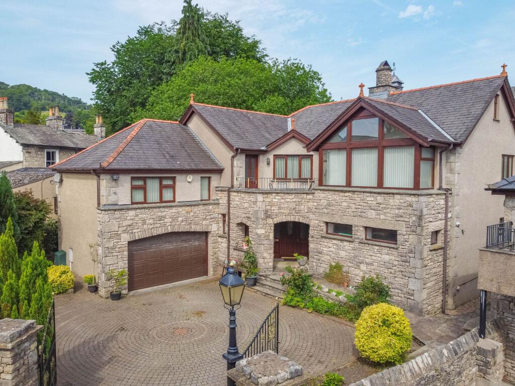 Main image of property: Stone Lea, Yard 143, Stricklandgate, Kendal