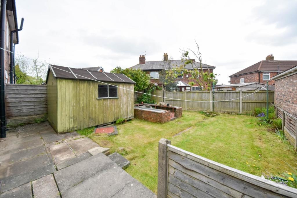 3 bedroom semidetached house for sale in Miles Lane, Shevington, Wigan