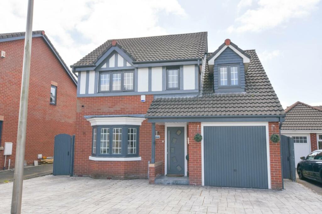 4 bedroom detached house for sale in Wessex Drive, Ince, Wigan, WN3 4JJ