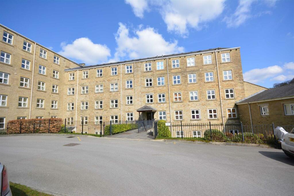 2 bedroom apartment for sale in Spinners Hollow, Sowerby Bridge ...