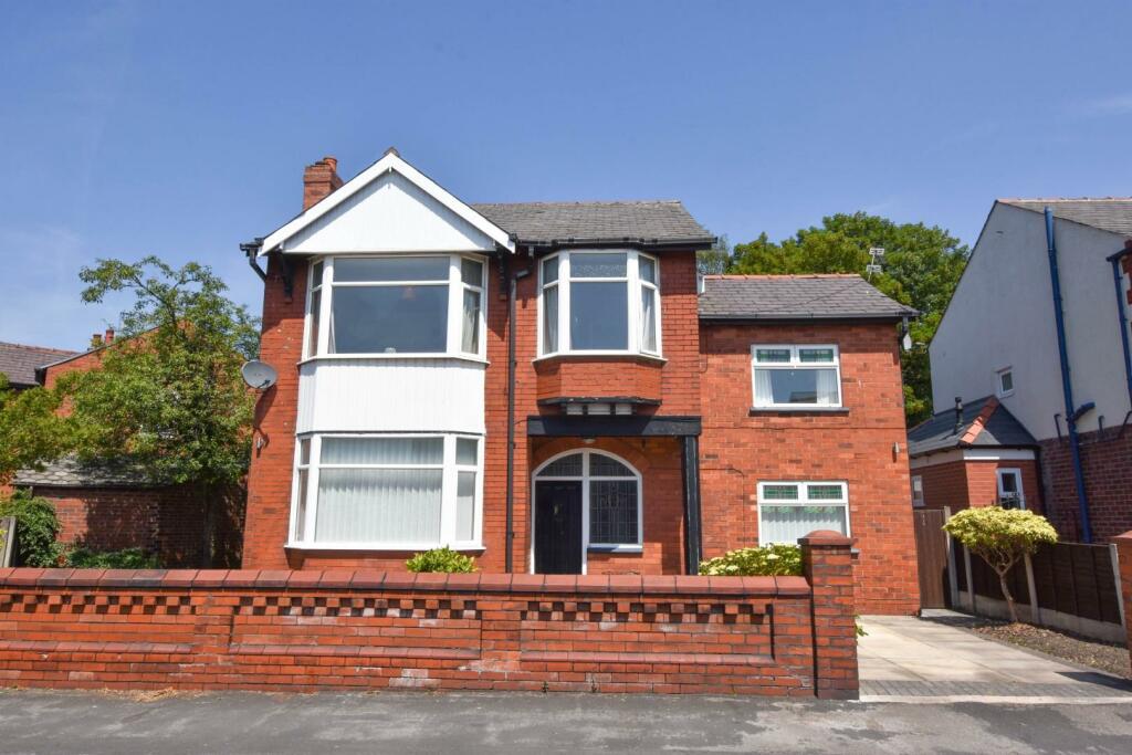 4 bedroom detached house for sale in Danesway, Swinley, Wigan, WN1 2EX, WN1