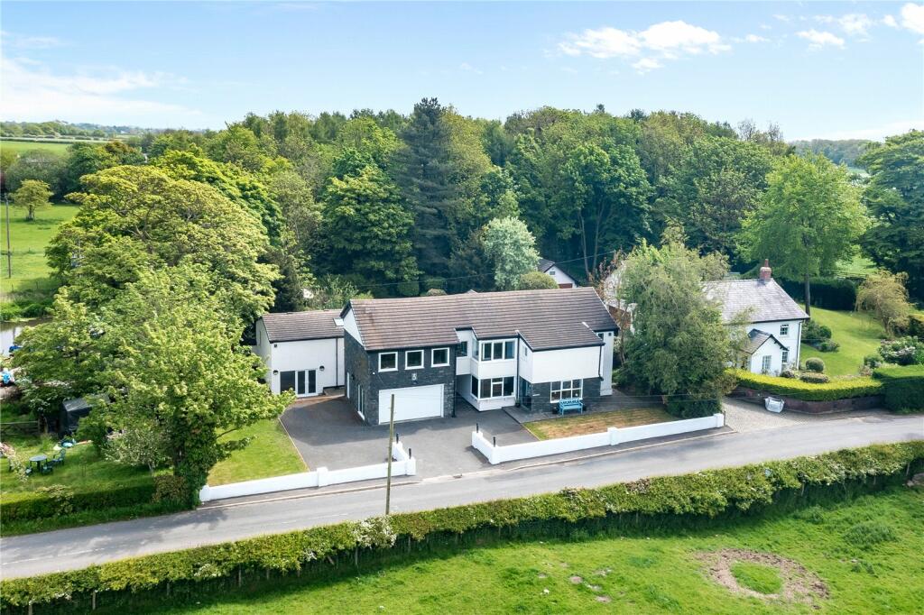 5 bedroom detached house for sale in Station Road, Salwick, Preston